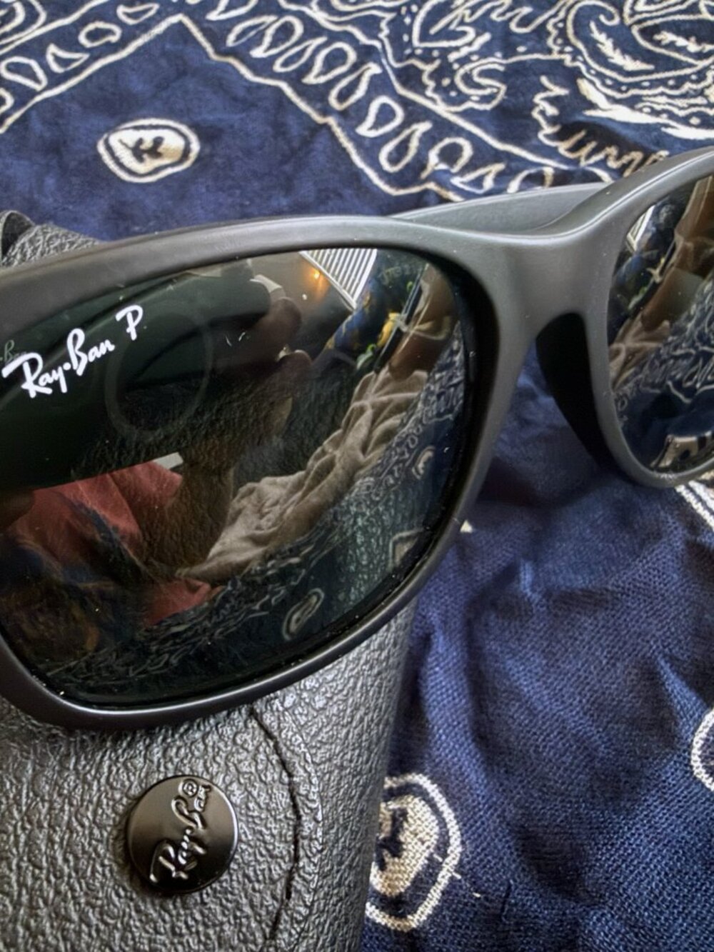 Ray Ban Matte Rubber Black New Wayfarer Sunglasses Polarized (RB2132) - Picture 5 of 6